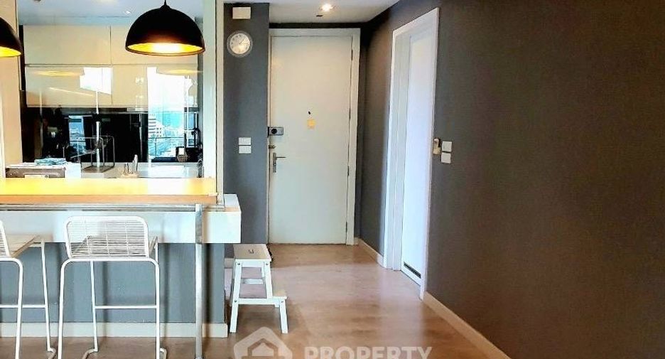 For rent そして for sale 2 ベッドルーム condo in Phra Khanong, Bangkok