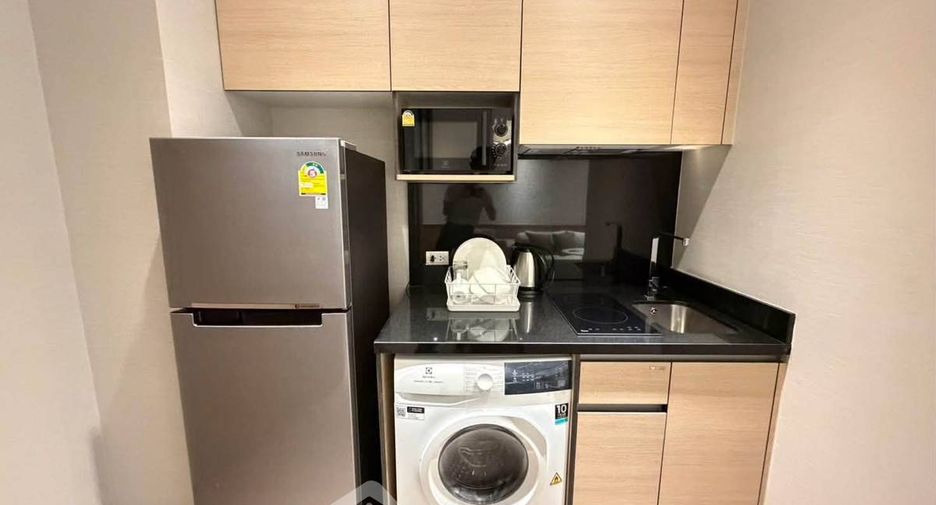 For sale 1 bed condo in Khlong Toei, Bangkok