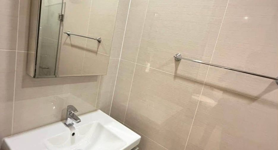 For sale 1 bed condo in Khlong Toei, Bangkok