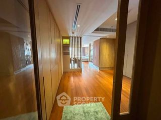 For rent and for sale 1 bed condo in Yan Nawa, Bangkok