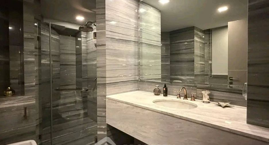 For rent and for sale 3 bedrooms condo in Watthana, Bangkok