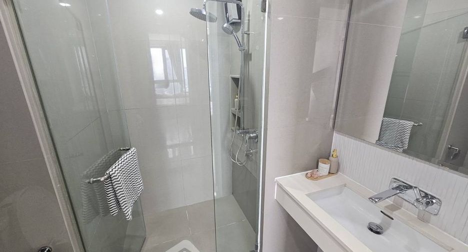 For rent and for sale 1 bed condo in Khlong Toei, Bangkok