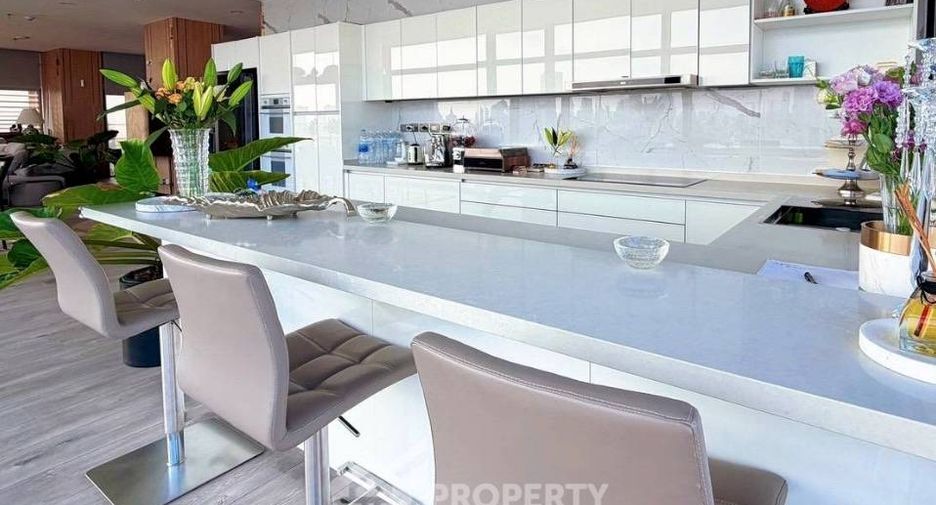 Condo en venta de 3 habitaciones en Watthana, Bangkok