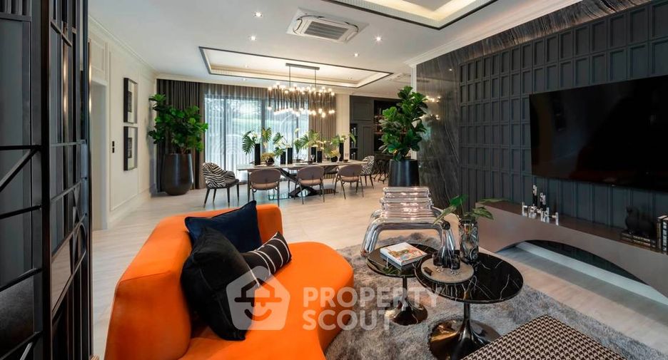 Casa en venta de 4 habitaciones en Taling Chan, Bangkok