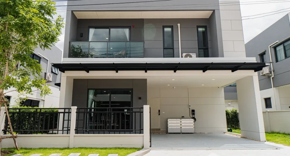 Haus zur Miete mit 4 Zimmer in Bang Phli, Samut Prakan
