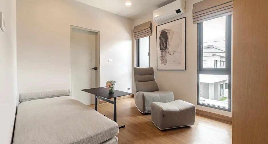 Haus zur Miete mit 4 Zimmer in Bang Phli, Samut Prakan