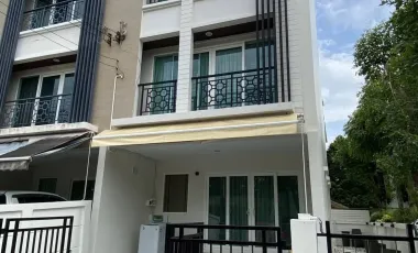 For sale and for rent 3 bedrooms townhouse in Suan Luang, Bangkok