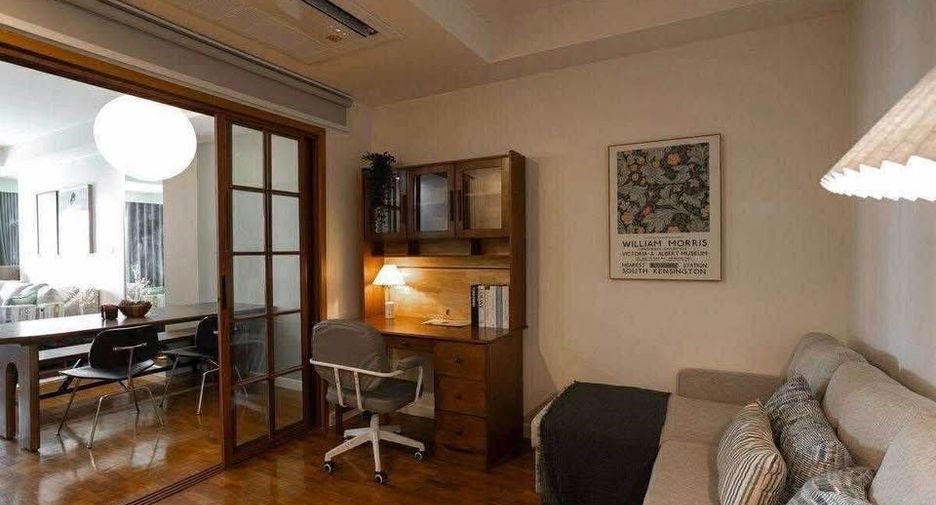 For rent 2 bedrooms condo in Yan Nawa, Bangkok