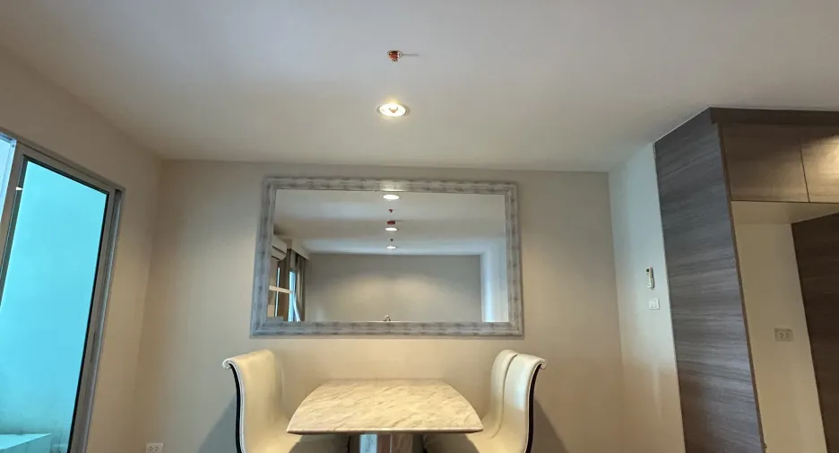 For sale 1 Beds condo in Huai Khwang, Bangkok