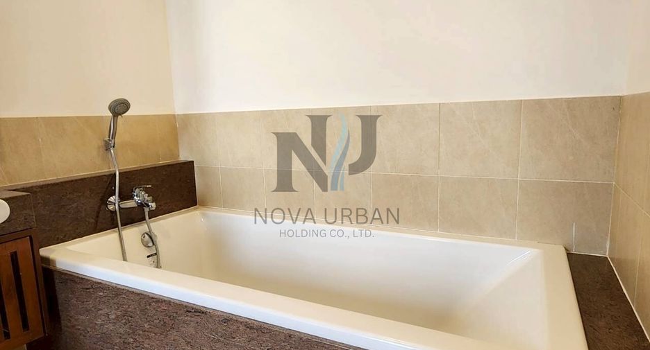 For rent 2 bedrooms condo in Bang Lamung, Chonburi