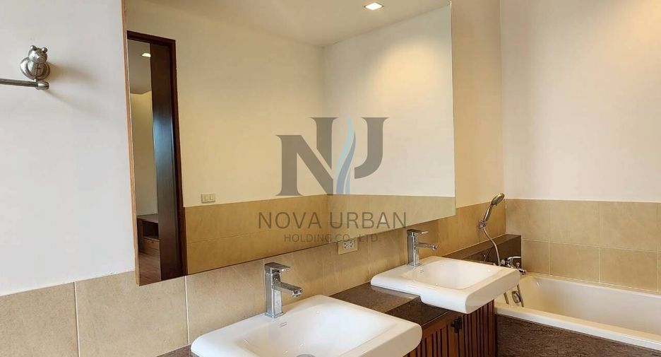 For rent 2 bedrooms condo in Bang Lamung, Chonburi