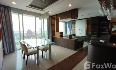 For sale 3 bedrooms condo in Khlong Toei, Bangkok