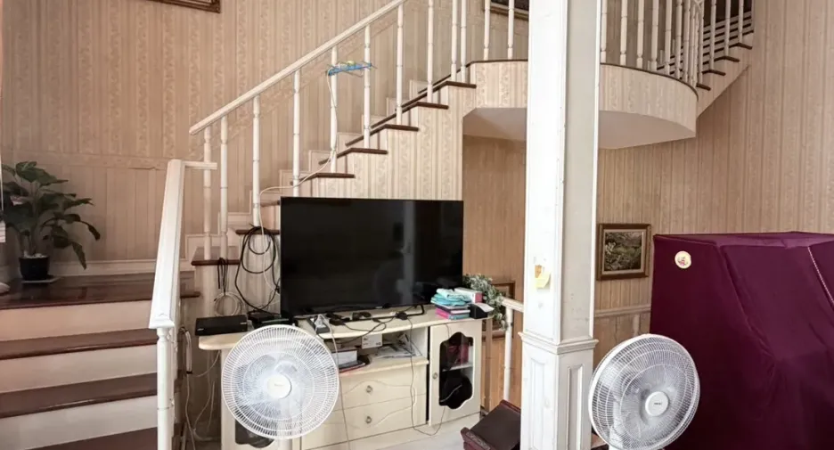 For sale 4 bedrooms townhouse in Bang Kho Laem, Bangkok