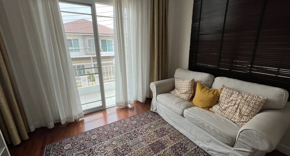 For rent 4 bedrooms house in Mueang Chiang Mai, Chiang Mai