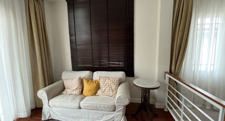 For rent 4 bedrooms house in Mueang Chiang Mai, Chiang Mai