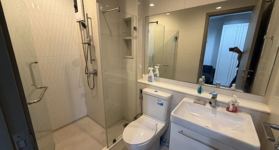 Wohnung zur Miete mit Studio in Huai Khwang, Bangkok