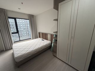 À louer studio condo à Huai Khwang, Bangkok