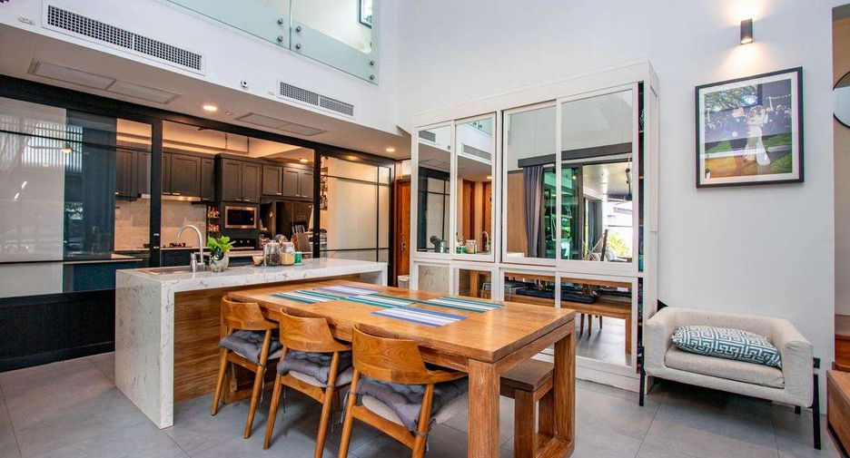 For sale 3 bedrooms house in Mueang Chiang Mai, Chiang Mai