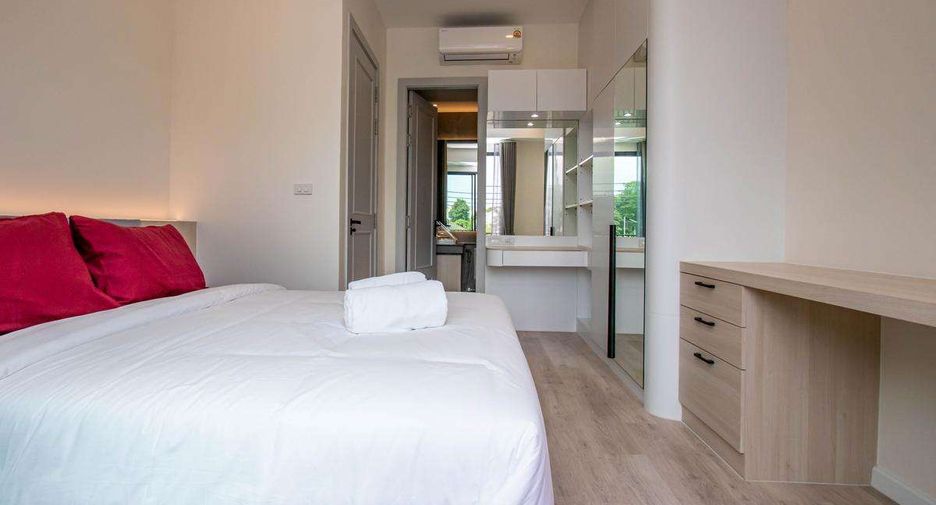 For rent 4 bedrooms house in Saraphi, Chiang Mai