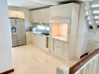 For rent 3 bedrooms house in Mueang Chiang Mai, Chiang Mai
