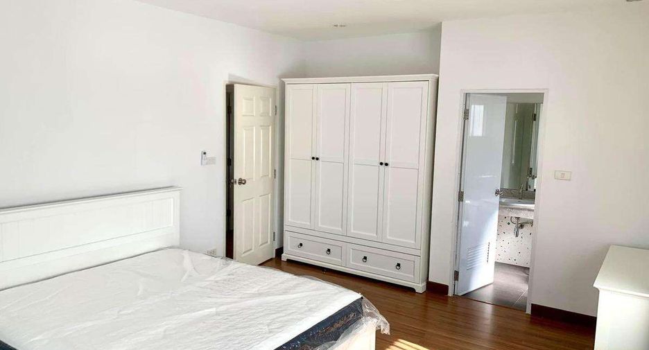 For rent 3 bedrooms house in Mueang Chiang Mai, Chiang Mai