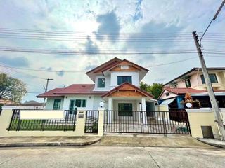 For rent 3 bedrooms house in Mueang Chiang Mai, Chiang Mai
