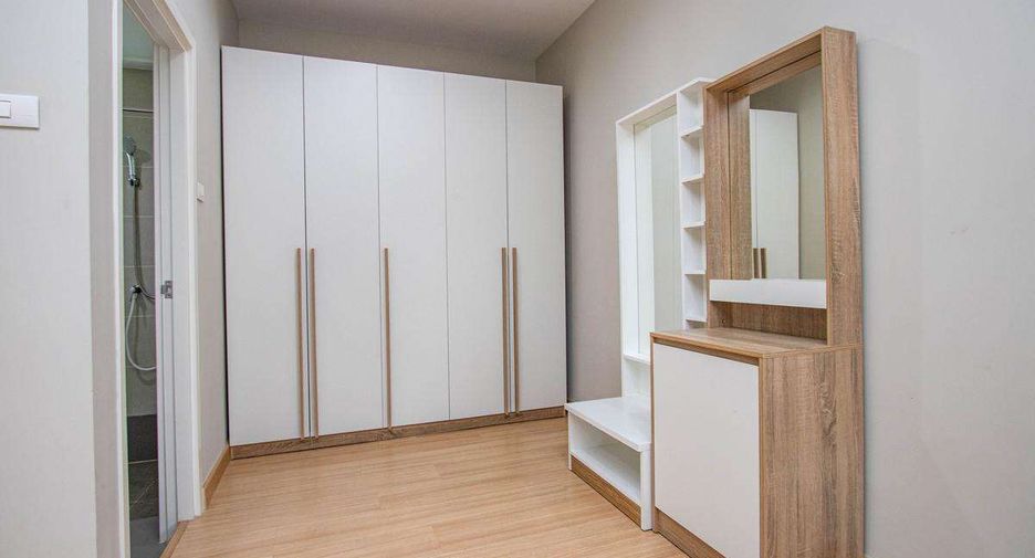 For rent 3 bedrooms house in San Kamphaeng, Chiang Mai