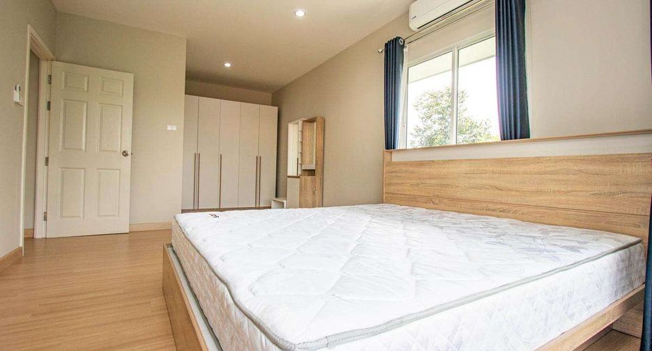 For rent 3 bedrooms house in San Kamphaeng, Chiang Mai