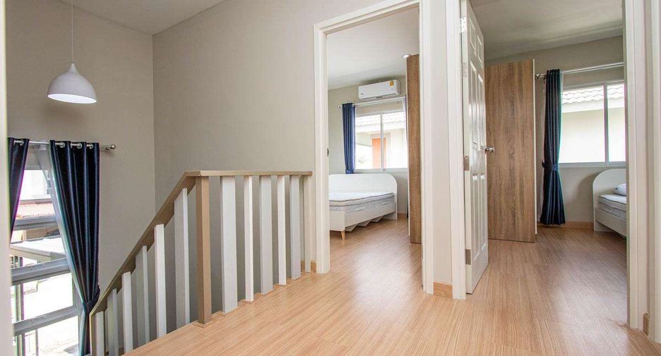 For rent 3 bedrooms house in San Kamphaeng, Chiang Mai