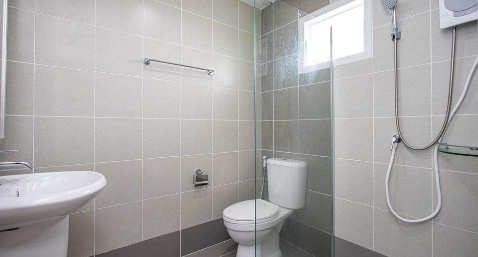 For rent 3 bedrooms house in San Kamphaeng, Chiang Mai