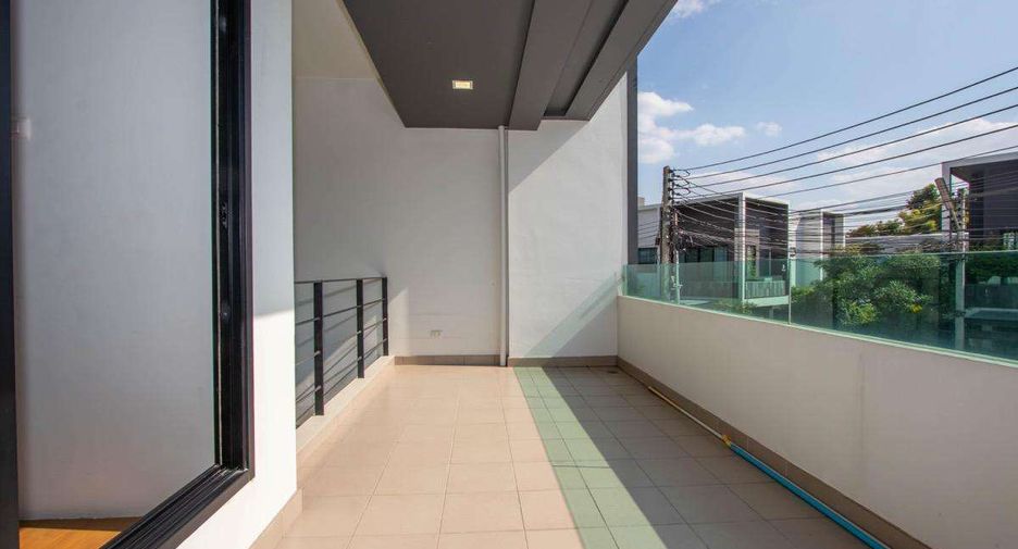 For rent 2 bedrooms house in Hang Dong, Chiang Mai