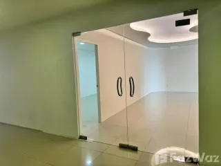 For rent 1 bed office in Yan Nawa, Bangkok