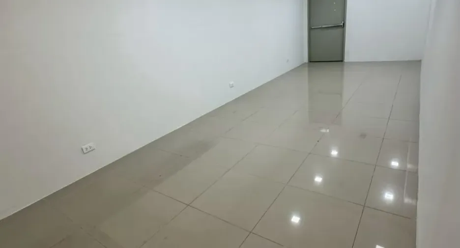 For rent 1 bed office in Yan Nawa, Bangkok
