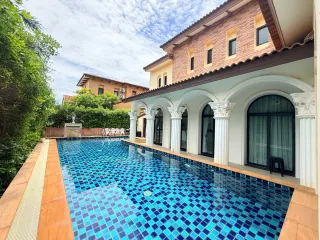 À louer 3 chambres maison à Huay Yai, Pattaya