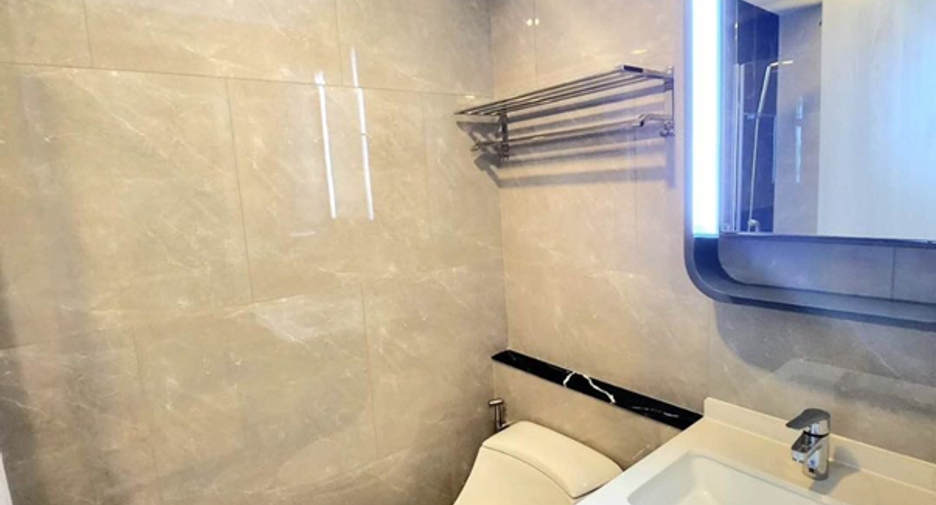 For sale 1 bed condo in Huai Khwang, Bangkok