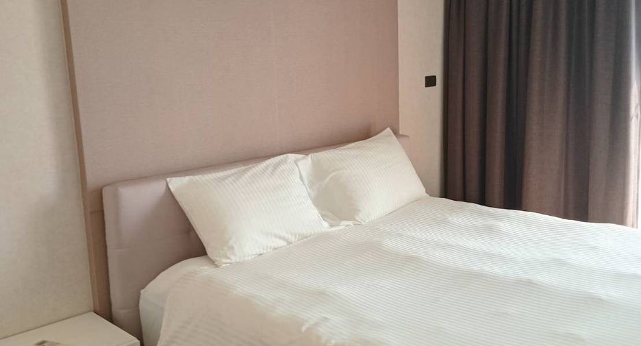 For rent 2 bedrooms apartment in Watthana, Bangkok