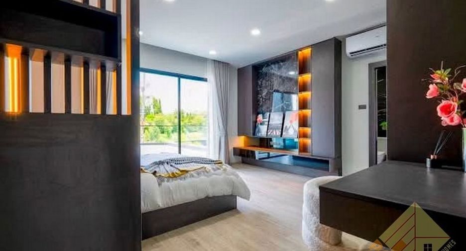 For rent 5 bedrooms house in Jomtien, Pattaya