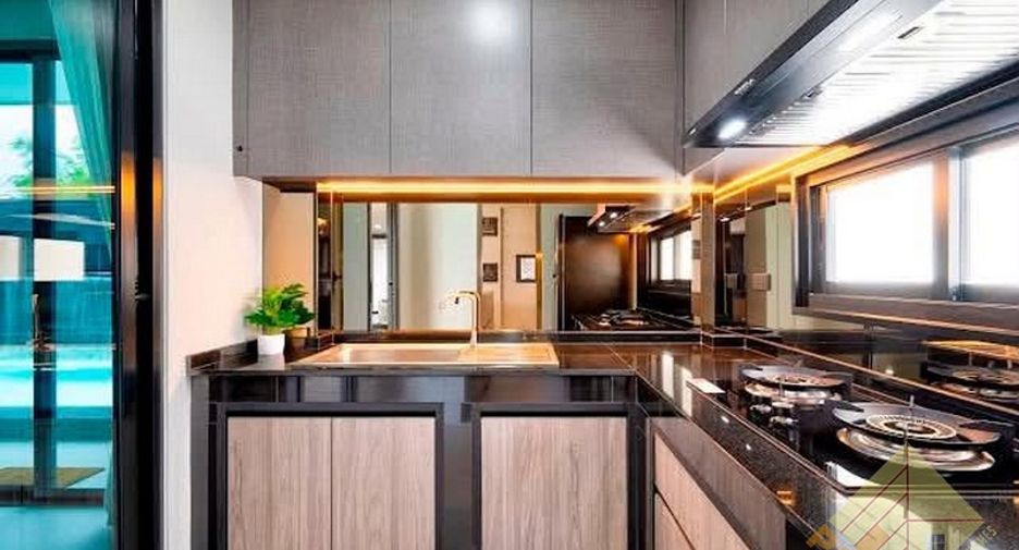 For rent 5 bedrooms house in Jomtien, Pattaya