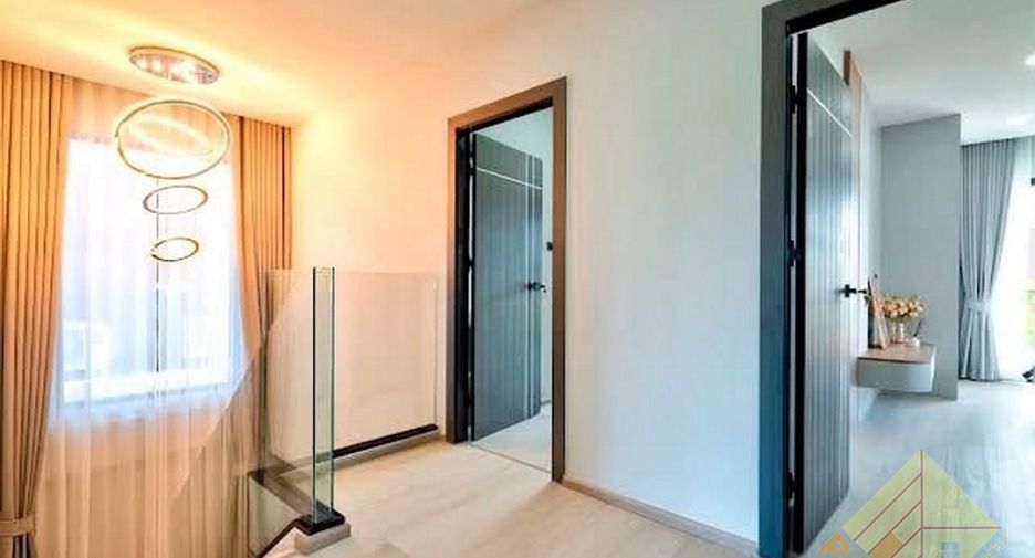 For rent 5 bedrooms house in Jomtien, Pattaya