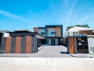 For Rent 5 Bedroom House In Bang Lamung, Chonburi