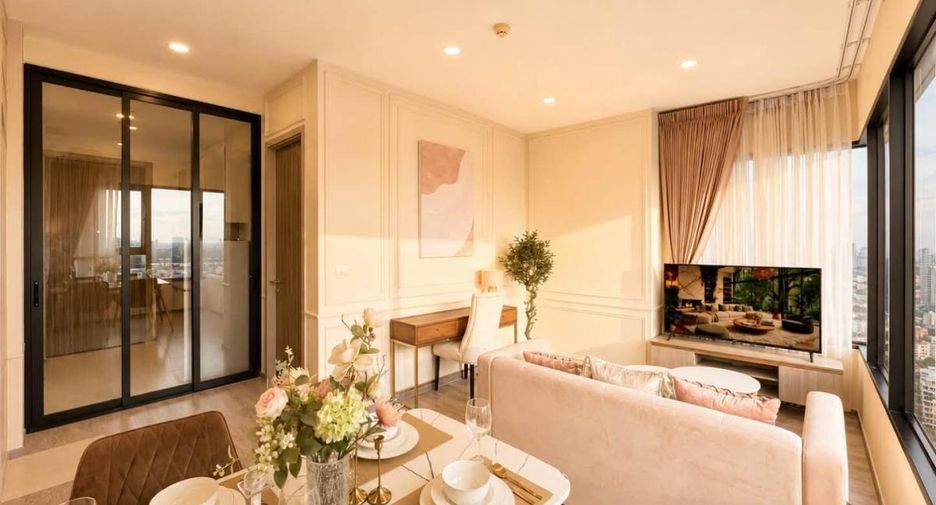 For rent 2 bedrooms condo in Watthana, Bangkok