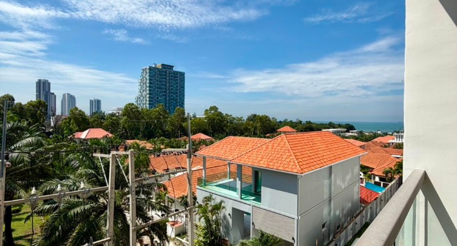 For sale 1 bed condo in Bang Lamung, Chonburi