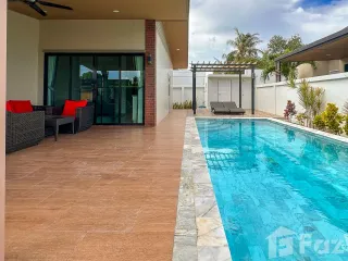 For sale 2 ベッドルーム villa in Hua Hin, Prachuap Khiri Khan