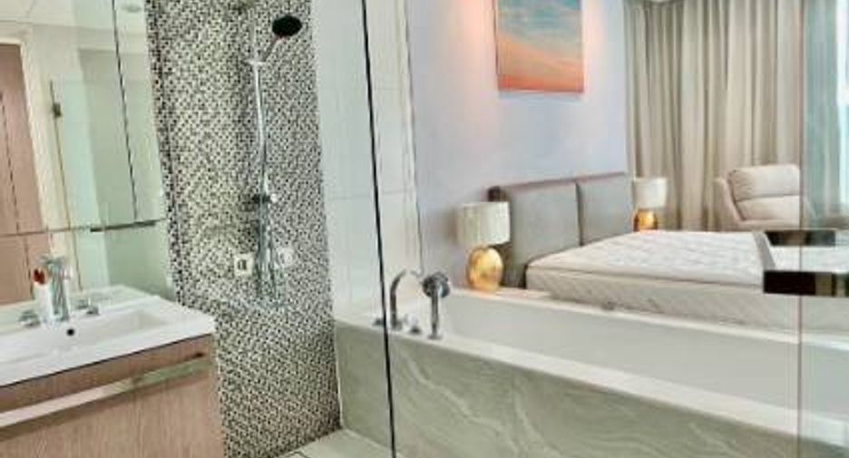 For sale 2 bedrooms condo in Pathum Wan, Bangkok