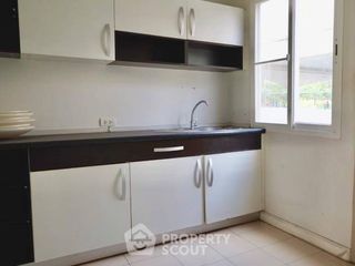 For sale 3 bedrooms townhouse in Don Mueang, Bangkok