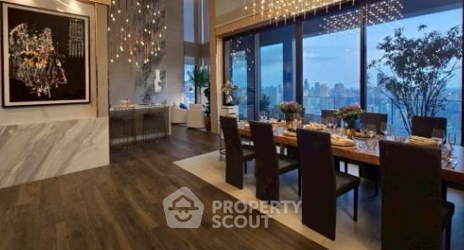 For sale 4 bedrooms condo in Watthana, Bangkok