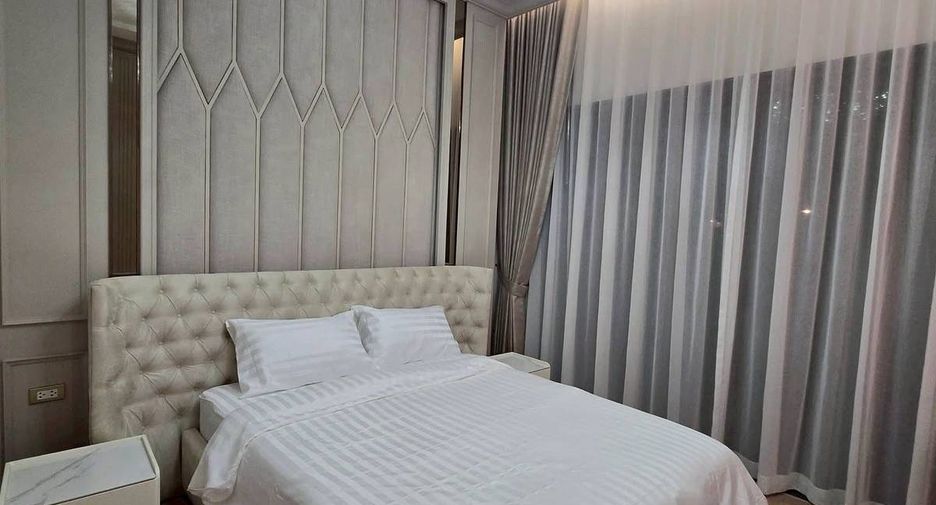For rent and for sale 4 bedrooms house in Bang Kapi, Bangkok