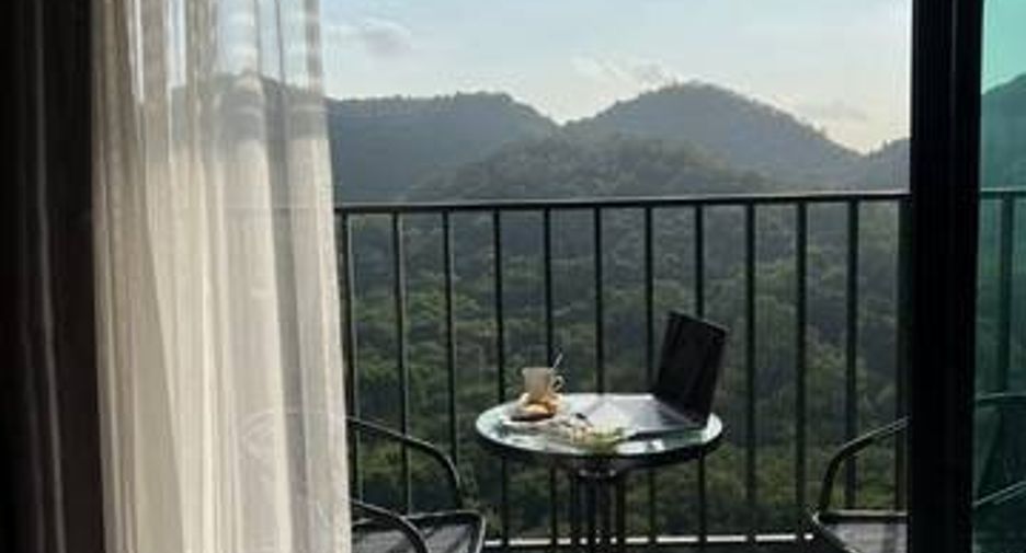 For sale 1 bed condo in Si Racha, Chonburi