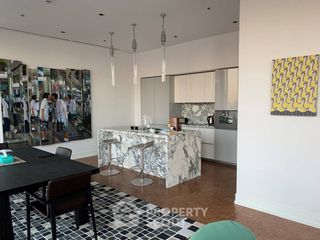 For rent 2 bedrooms condo in Sathon, Bangkok