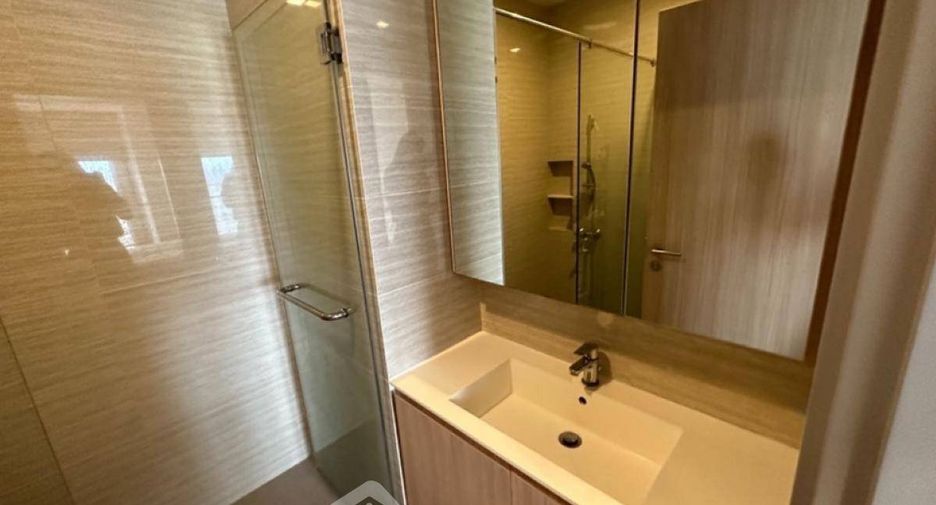 For rent 1 bed condo in Phaya Thai, Bangkok